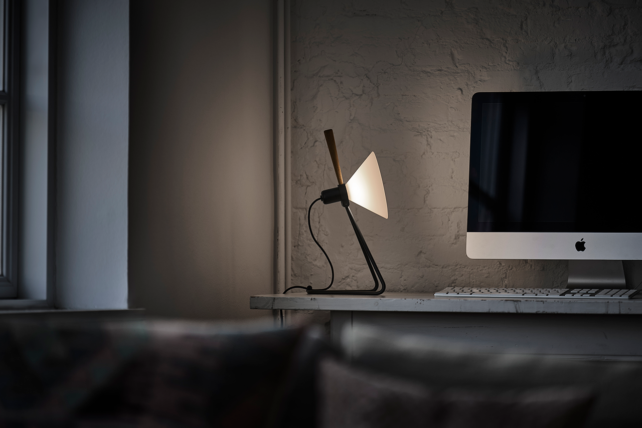 Leklint356 Spot Table Wall Lamp Olivegreen Lightoak Packshot